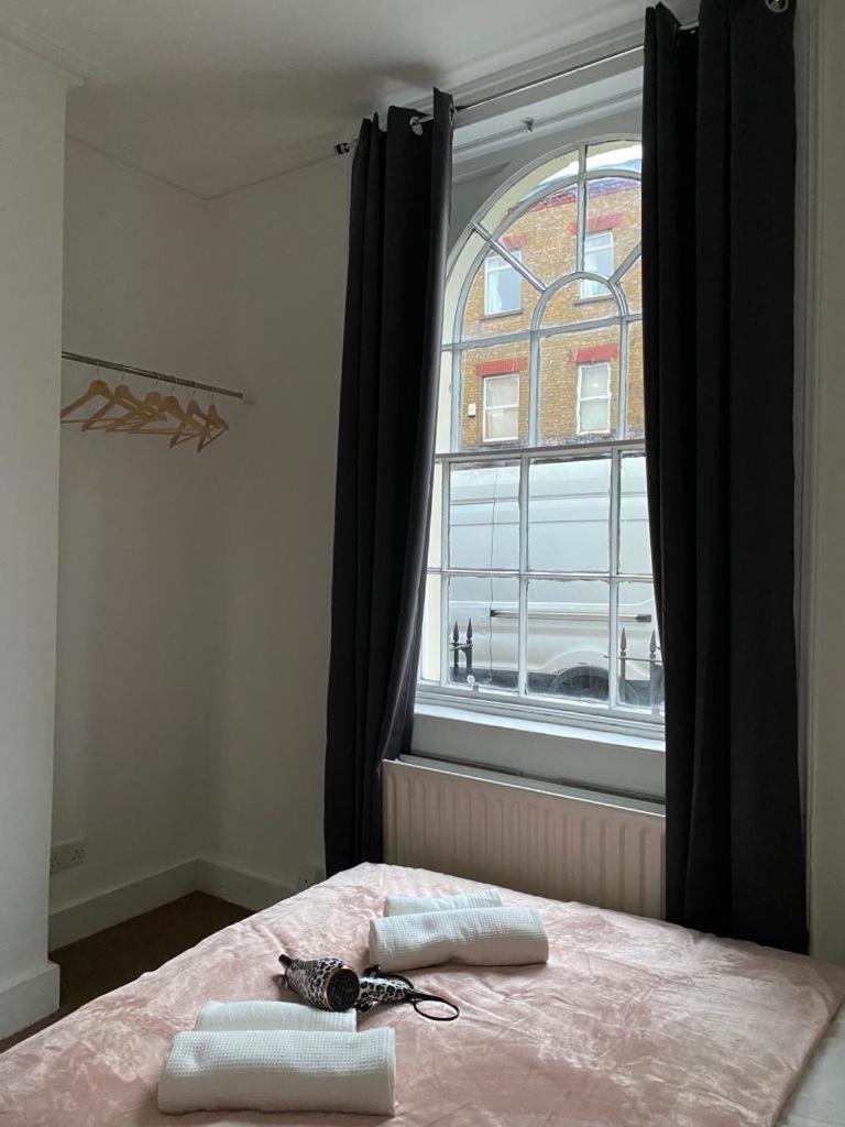 Comfy Private Rooms In Camden Town, Central London Kültér fotó
